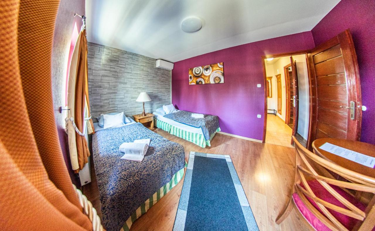 Hotel Borhotel Sziluett Farkasmály