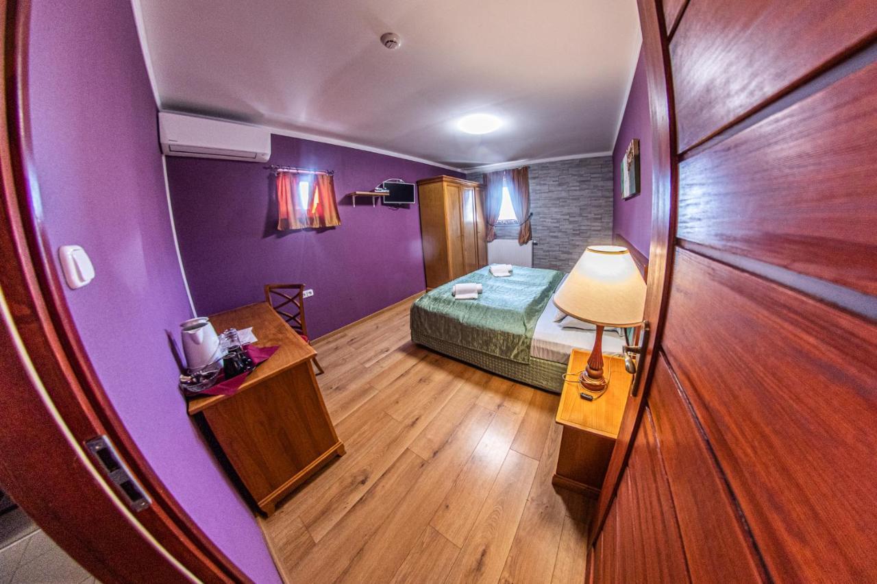 Hotel Borhotel Sziluett Farkasmály
